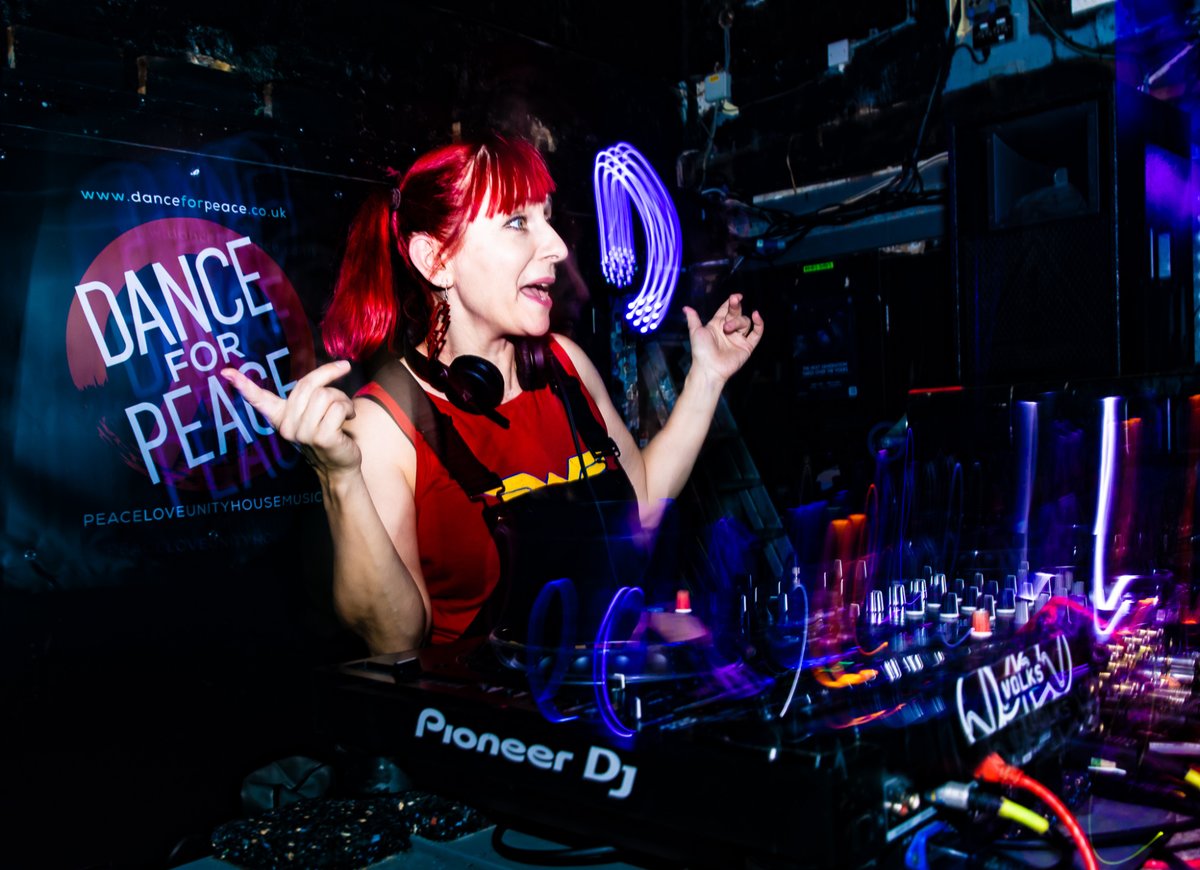Dance4PeaceNow's tweet photo. Some photos from our last DANCE FOR PEACE event at @VolksClubandBar in #Brighton on 15th of August

Big thanks to all the awesome DJs involved including @Danny_Howells &amp; @DJNickHook

We raised £1,080.00 for @MedicalAidPal 
We will announce more events soon

#peace #freepalestine https://t.co/YuUkEwYQPU