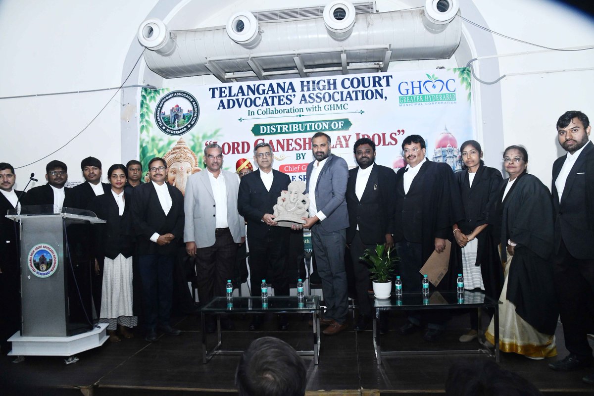 GHMCOnline's tweet photo. 🙏🌿 Eco-Friendly Clay Ganesh Idols Distributed at Telangana High Court

As part of the initiative to promote eco-friendly Ganesh Chaturthi, the Bar Association distributed eco-friendly clay Ganesh idols to its members, with Hon’ble Chief Justice Sri Aparesh Kumar Singh participating in the distribution at the High Court for the State of Telangana. Bar association president and secretary and other , advocates and GHMC Commissioner Sri R.V. Karnan, IAS, were also present on the occasion.

The initiative encourages citizens to choose natural clay idols instead of Plaster of Paris (PoP) and celebrate the festival responsibly while protecting Hyderabad’s environment and water bodies. 🌱💧

The CJI highlighted the importance of collective participation and eco-friendly celebrations, along with sustainable measures for  festivities and proper idol immersion arrangements. The initiative received appreciation and support from the Hon’ble Judges and advocates.

🙏 Choose Matti Ganesha. Celebrate Responsibly. Protect Our Water Bodies.

#MattiGanesha #EcoFriendlyGanesh #GaneshChaturthi #GHMC #SwachhHyderabad

@TelanganaCMO @TelanganaCS @IPRTelangana
@jayesh_ranjan @ZC_Charminar @CommissionrGHMC
@ZC_Khairatabad @ZC_Secunderabad @ZC_Charminar
@ZC_RAJNGR @ZC_Shamshabad @ZcGolconda