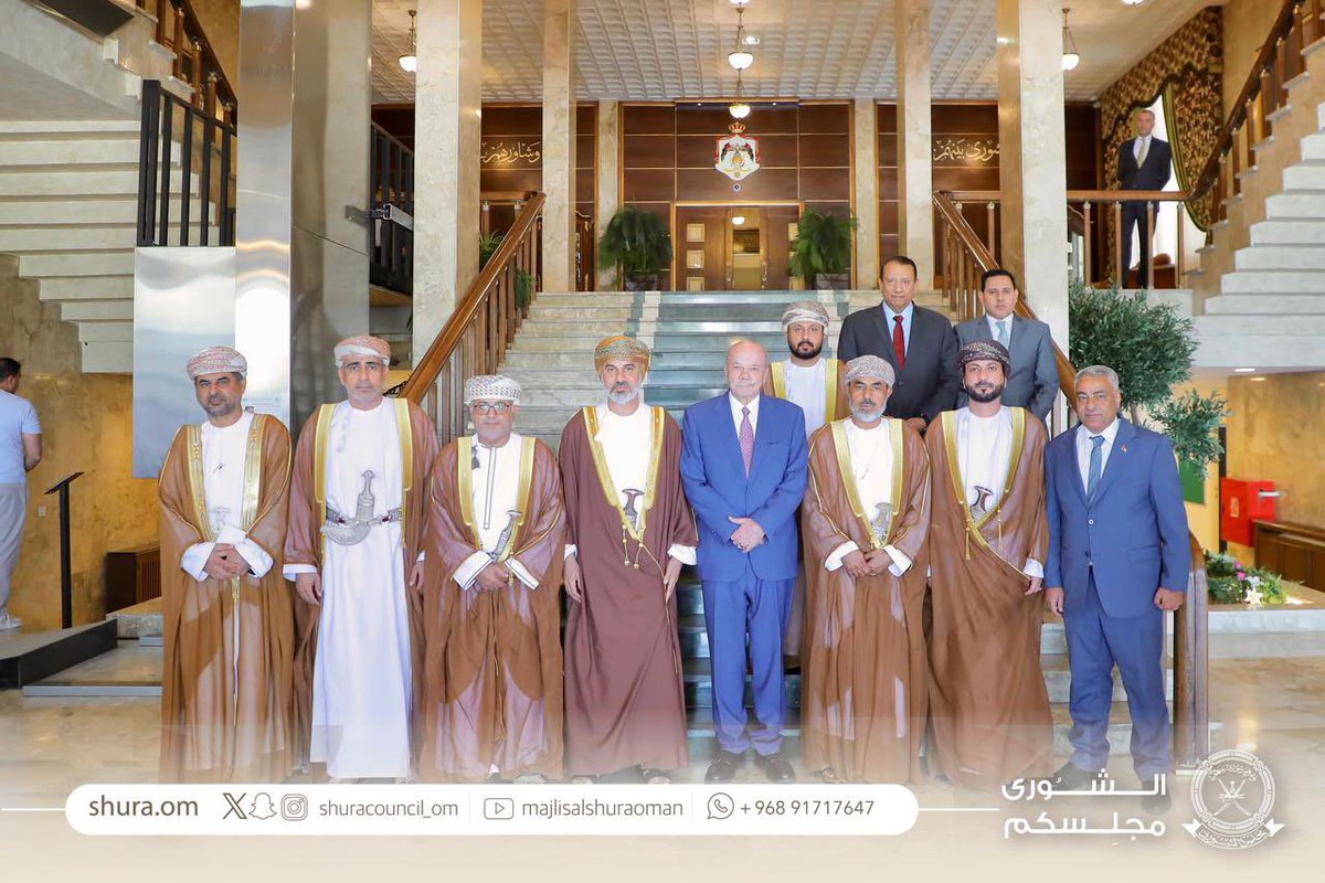 خلال أعمال زيارته الرسمية إلى المملكة الأردنية الهاشميّة؛
⏮️ معالي الشيخ خالد بن هلال المعولي رئيس #مجلس_الشورى ، والوفد المرافق له، يلتقي دولة فيصل عاكف الفايز رئيس مجلس الأعيان الأردني.