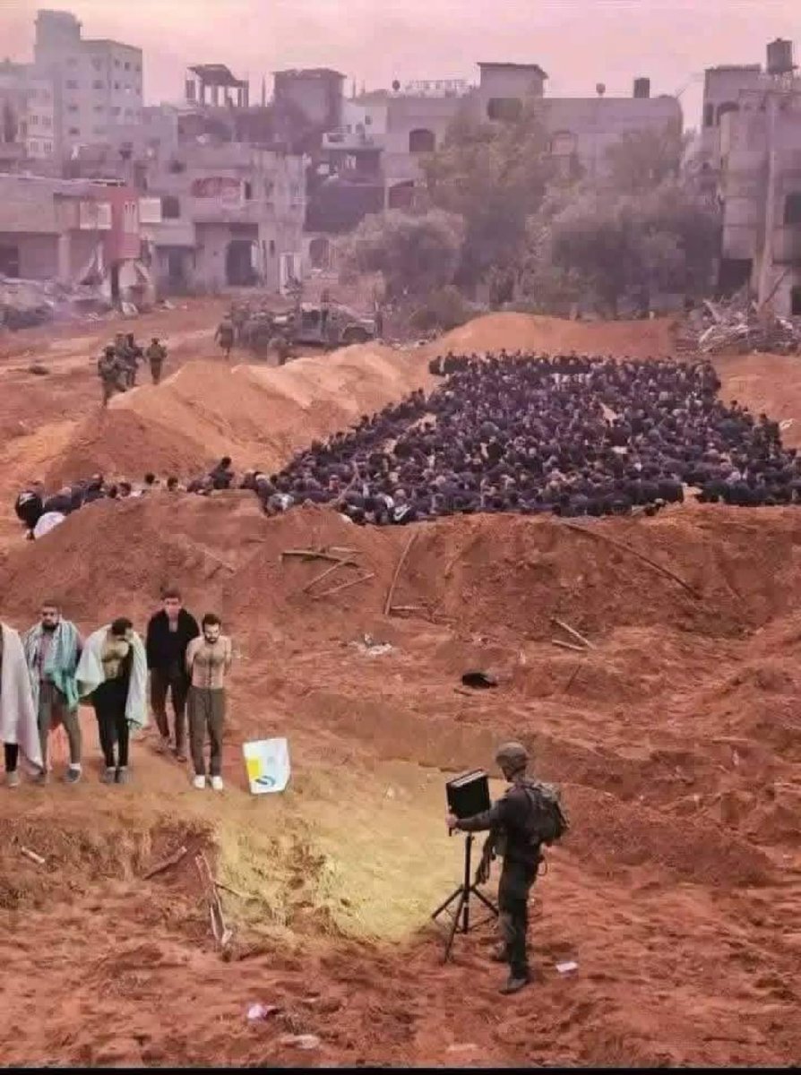 PeterDilworth1's tweet photo. @FalkOphir #HasbaraShite on @BBCWorldatOne #GenocideOfPalestinians #Israels_Genocide_in_Gaza https://t.co/3hsCsWwYd8