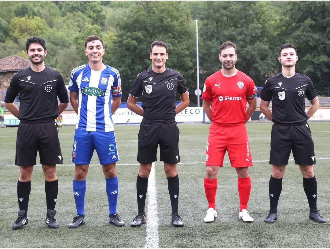 CVAF_Arbitroak's tweet photo. ๐ฒ ARGAZKIAK ๐ฒ
๐ RFEF HIRUGARREN MAILA - #TerceraRFEF
โ๏ธ @CulturalDurango - @CDSANI
๐จโโ๏ธ Asier Villanueva
๐ฉ Gorka Lรณpez
๐ฉ Iosu Virumbrales
๐ธ Luis Iturrioz
#EFAB #CVAF #Euskadi https://t.co/3wTbQz5Zje