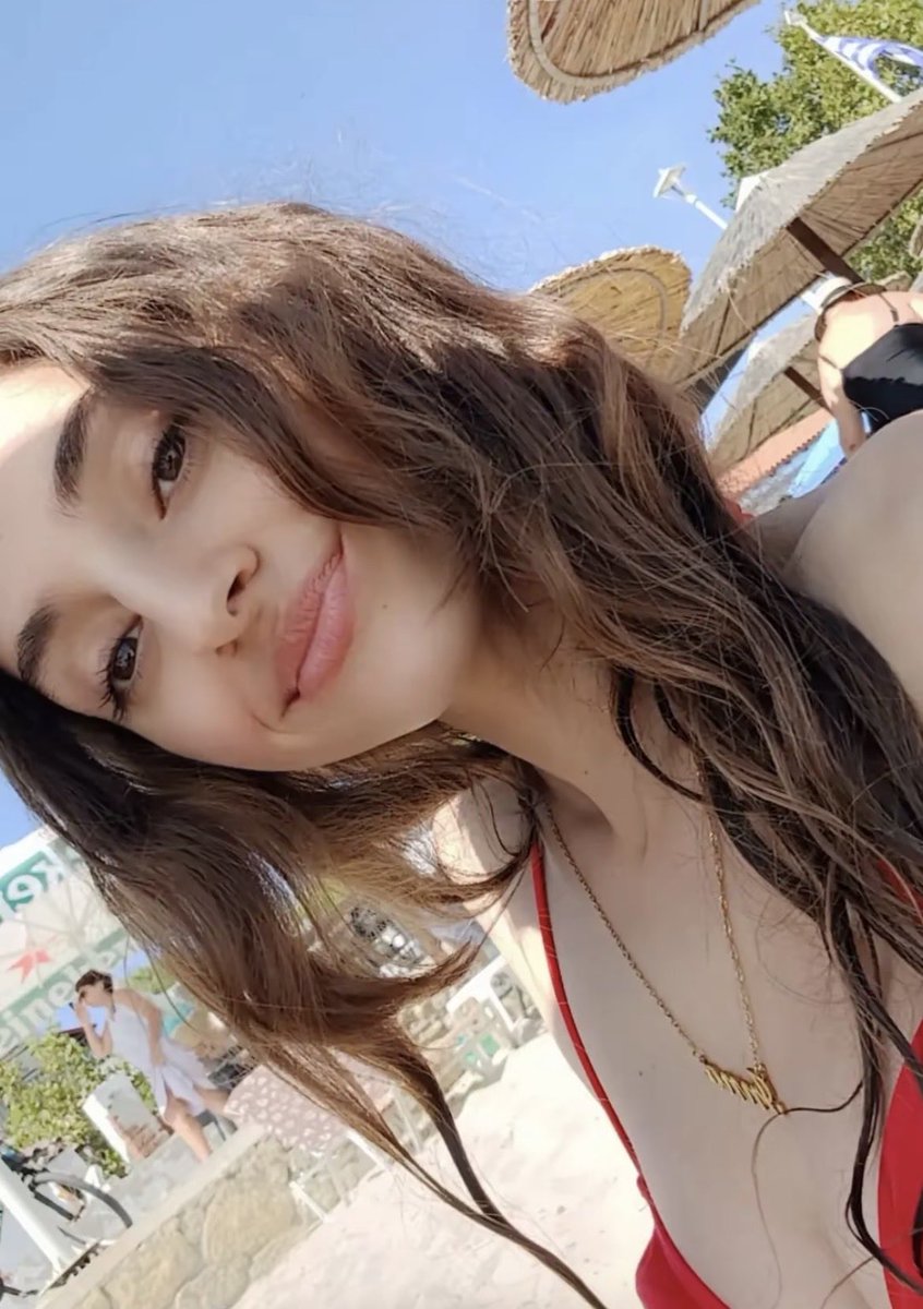 edanurtatli6's tweet photo. 🥰🥰🥰🥰😍 https://t.co/CkG0cEDOrZ