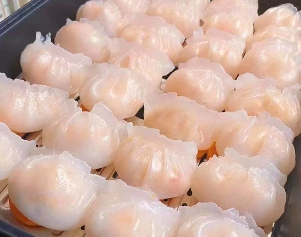 MehmetSen5bke's tweet photo. Just found the best late-night dim sum spot in town! Their shrimp dumplings are so fresh and juicy, I’m already coming back tomorrow https://t.co/FNoGXRJu2E