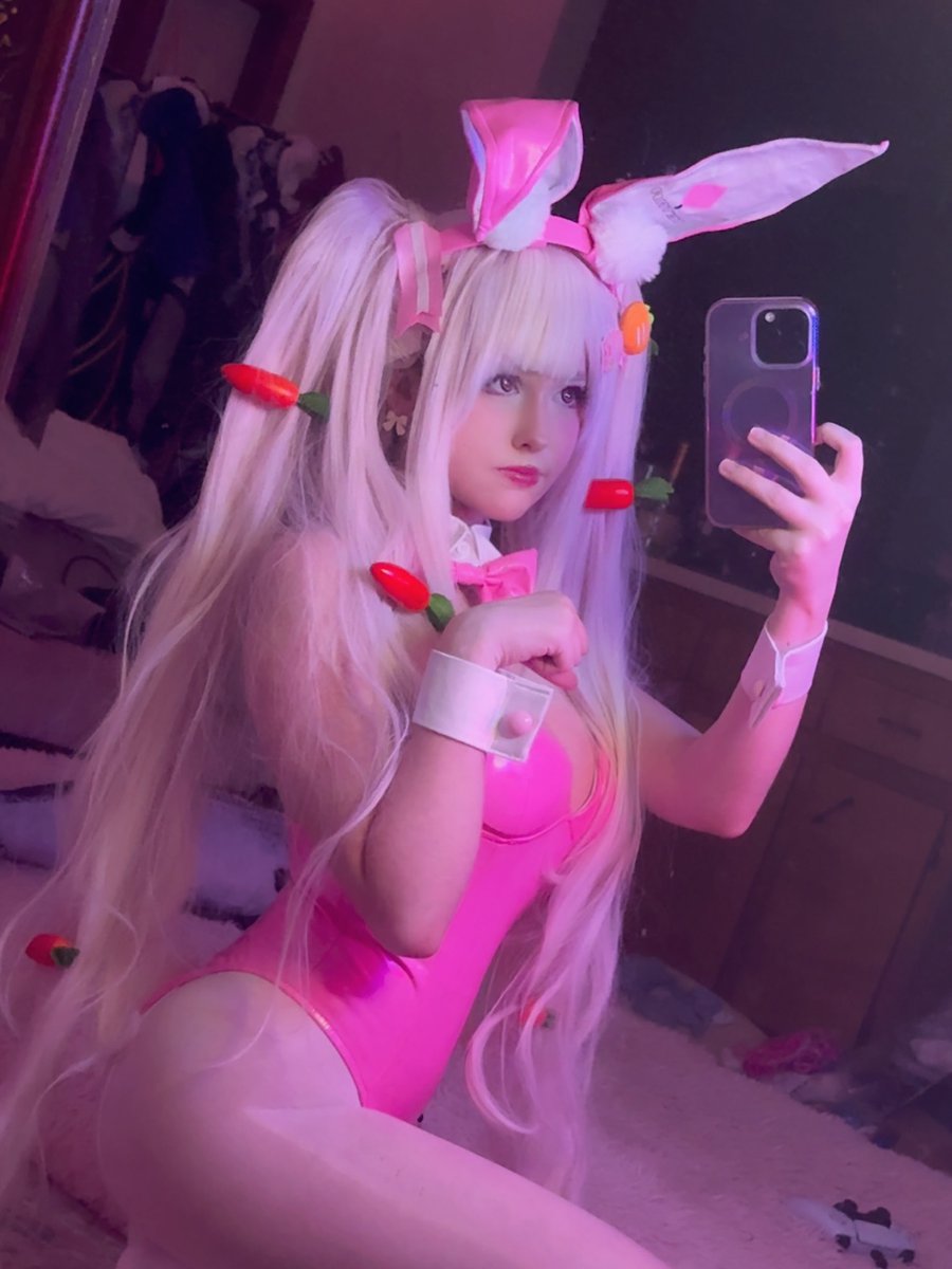 pet3l_'s tweet photo. pink bunny :3 #forestratt https://t.co/HMh2CIHHGK