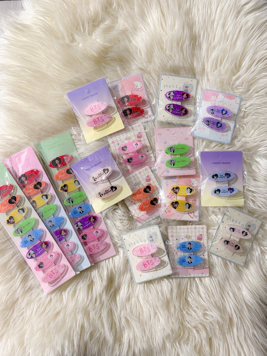melovesbts7's tweet photo. Dia x ada acc twtr. So sesiapa nak boleh drop comment. Sy pm korang bagi her number . Btw she’s based in Miri Sarawak 💜

@BTSMarketMY #btsinkl #freebiesconcert #concertfreebies #army #armymalaysia https://t.co/9Jyo3UcmNI