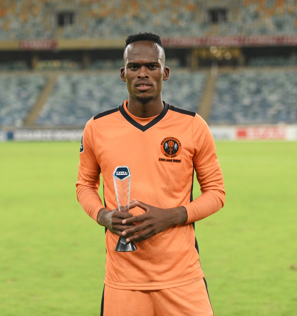 Lorenz_KO's tweet photo. Mamelodi Sundowns have reached an agreement to sign Thabang Matuludi from Polokwane City, beating Orlando Pirates to his services.

This follows the recent agreement with Thabo Cele this week with the former Kaizer Chiefs midfielder agreeing a two-year deal with an option to extend.

Full story 🔗 https://t.co/WDpbFzx29r