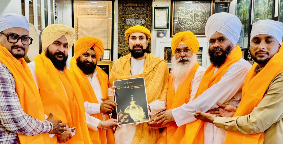 sufimusafir's tweet photo. Ek Noor Te Sab Jag Upjeya
Love Towards All, Malice Towards None From Anandpur Sahib to Ajmer Sharif — one light, one humanity.
#AjmerSharif #KhwajaGharibNawaz #Langar #Sewa #Punjab https://t.co/uf6bfwuDH7