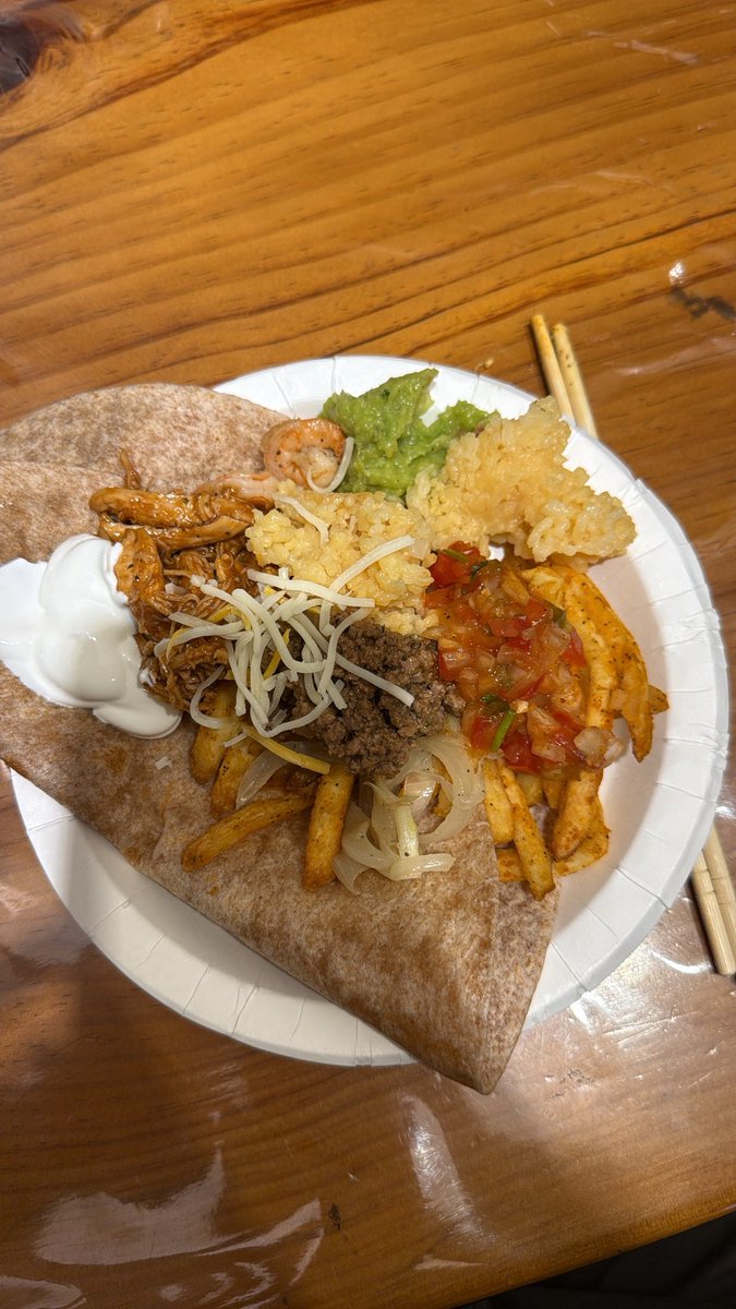 Nyx111908's tweet photo. crazy meal https://t.co/Fzn1aereEg