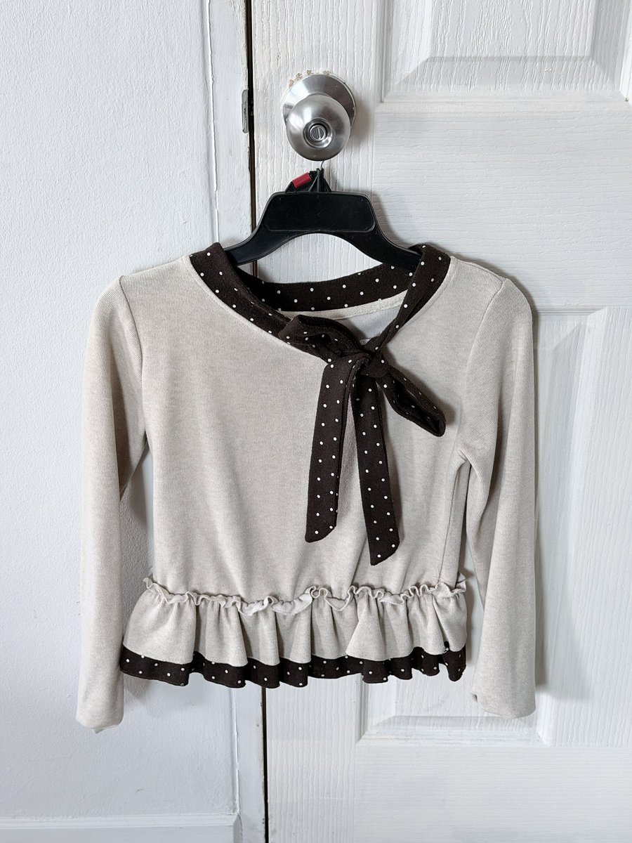 engeangg's tweet photo. 🎀 ส่งต่อค่ะ
1. 180฿
2. 200฿
3. 60฿
4. 120฿
📮ค่าส่ง 20฿

#ส่งต่อเสื้อผ้า #ส่งต่อเสื้อผ้ามือสองสภาพดี  #ส่งต่อเสื้อผ้าราคาถูก #ส่งต่อเสื้อผ้ามือสอง https://t.co/qLRVcnzVRM