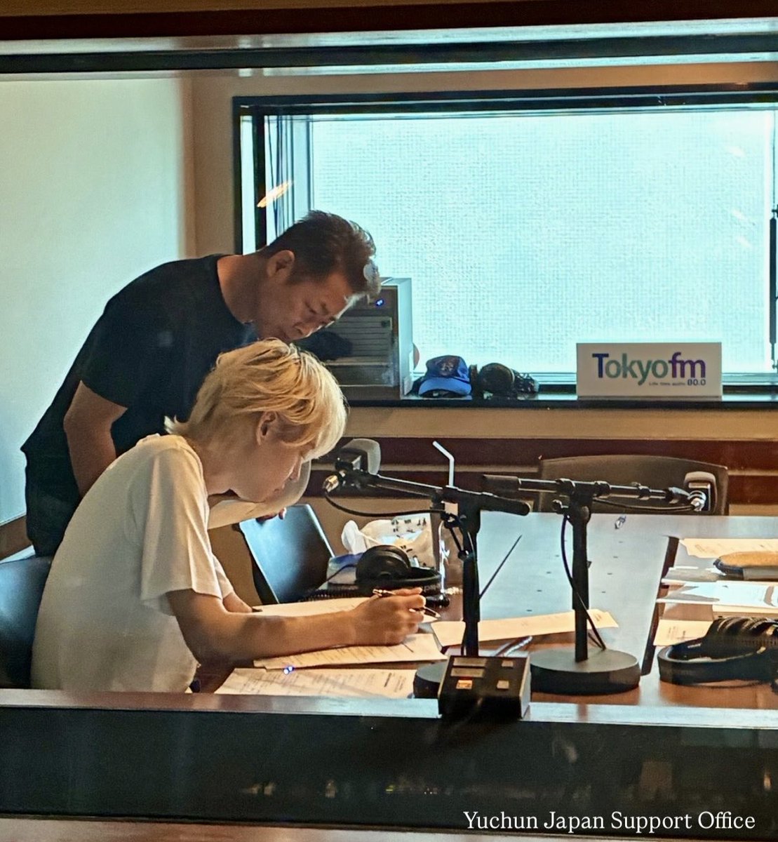 Japan_jp_office's tweet photo. 【緊急告知🚨】

皆さん、
「パク・ユチョン Seasonal Window」は
聴いていただけましたでしょうか？🎧🩵

ユチョンと一緒に、
素敵な時間をお過ごしいただけましたら嬉しいです✨

そして、緊急のお知らせです📢

明日9月10日（木）
TOKYO FM 9:00〜11:00放送の
「Blue Ocean」に
パク・ユチョンの出演が決定しました📻✨

10:10頃より出演予定です！

本日20:00より配信スタートした
自身初のパーソナリティ番組
「パク・ユチョン Seasonal Window」の
聴きどころをはじめ、
さまざまな質問にお答えします👂✨

ぜひ、質問やメッセージを
お送りください📩
https://t.co/PZmljCZ8BL

明日の「Blue Ocean」も
ぜひお聴きください💙