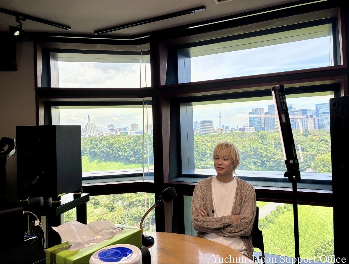 Japan_jp_office's tweet photo. 【緊急告知🚨】

皆さん、
「パク・ユチョン Seasonal Window」は
聴いていただけましたでしょうか？🎧🩵

ユチョンと一緒に、
素敵な時間をお過ごしいただけましたら嬉しいです✨

そして、緊急のお知らせです📢

明日9月10日（木）
TOKYO FM 9:00〜11:00放送の
「Blue Ocean」に
パク・ユチョンの出演が決定しました📻✨

10:10頃より出演予定です！

本日20:00より配信スタートした
自身初のパーソナリティ番組
「パク・ユチョン Seasonal Window」の
聴きどころをはじめ、
さまざまな質問にお答えします👂✨

ぜひ、質問やメッセージを
お送りください📩
https://t.co/PZmljCZ8BL

明日の「Blue Ocean」も
ぜひお聴きください💙
