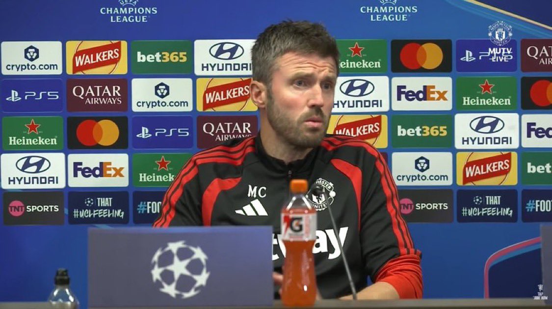 _mufcespxtrafc_'s tweet photo. Carrick sobre la historia reciente en la Champions League: “Debemos mostrar humildad, pero eso no quita nada a nuestro deseo de triunfar. Tenemos un equipo que está realmente preparado para esta fase”. (@ManUtd) #mufc #mulive https://t.co/q5y0nppEFb