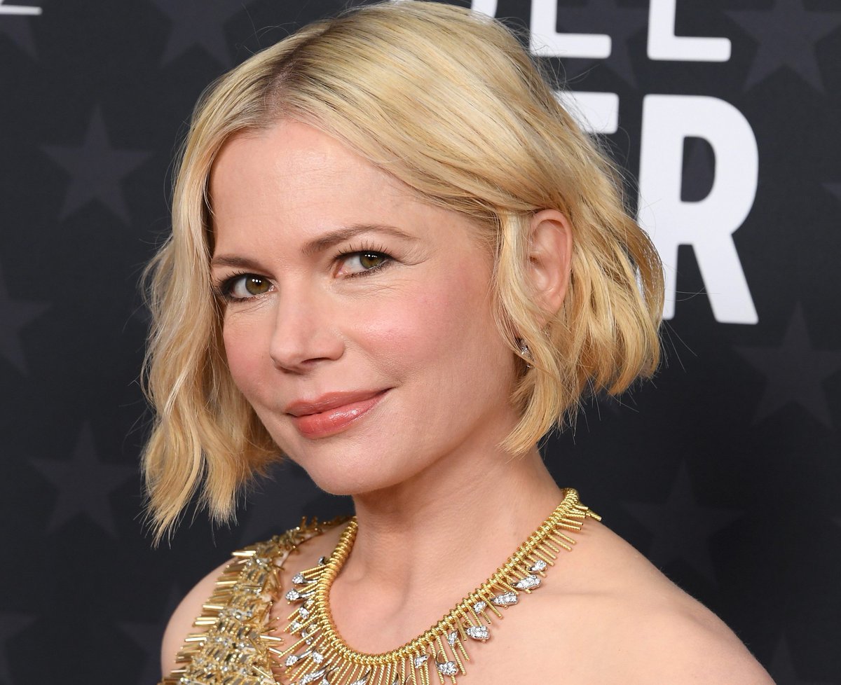 valhallapics's tweet photo. Happy birthday to the incredible Michelle Williams! Williams played Arlene in our 1999 political satire film #Dick! https://t.co/V998J9Tqbi