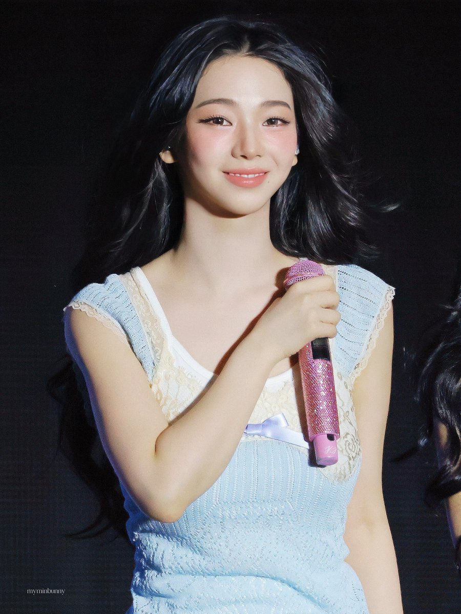 myminbunny's tweet photo. 260808 SYNK : COMPLaeXITY

#aespa #æspa #에스파 
#KARINA #카리나 #カリナ https://t.co/wXYeyNsiGz
