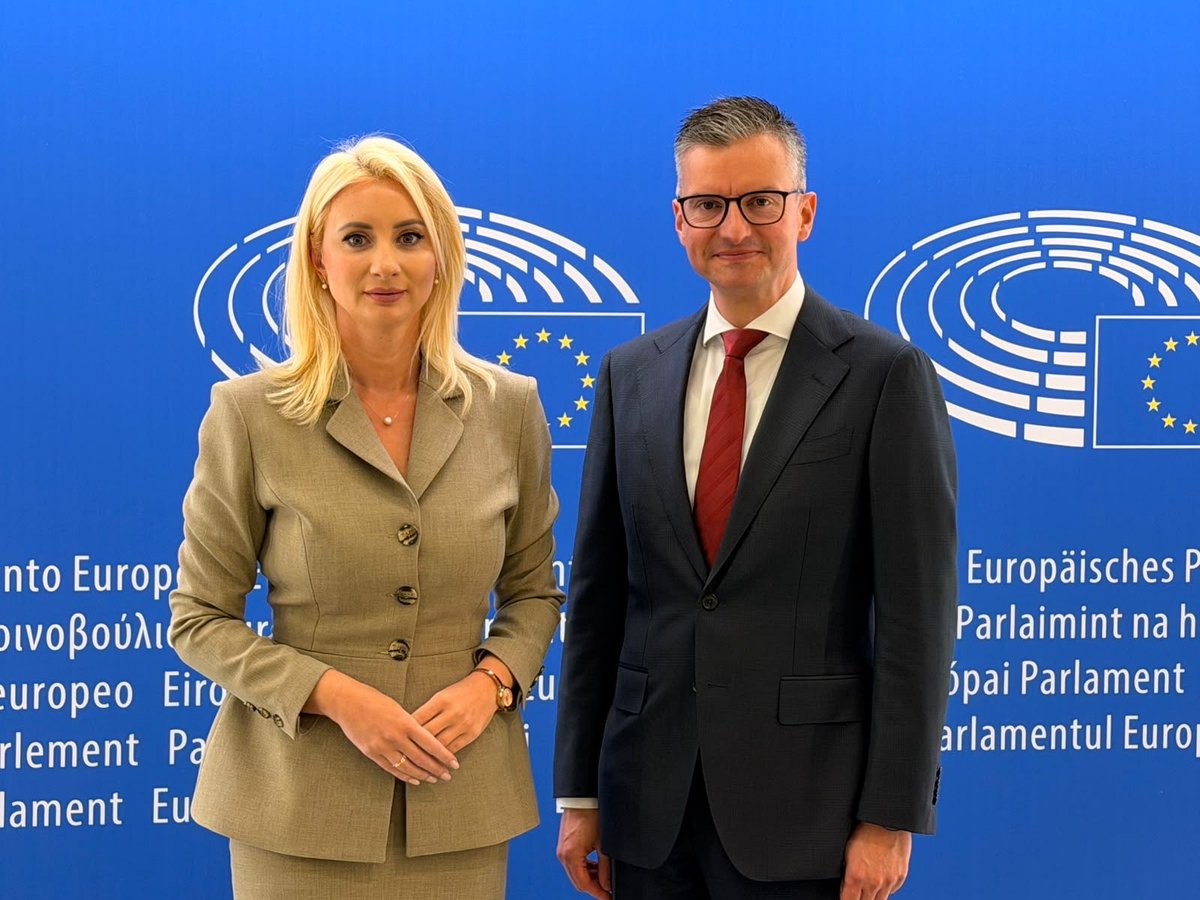 maidagorcevic's tweet photo. Thanks to concrete results and renewed reform momentum, Montenegro is strongly positioned at the forefront of European enlargement policy. 🇲🇪🇪🇺

In this context, at the invitation of the European Parliament’s rapporteur for Montenegro, @sarecmarjan, in the European Parliament in Brussels, I discussed the final stage of our accession process, the roadmap, and the next steps towards full membership in the European Union.

I am confident that together we can make Montenegro’s accession not only a national, but also a European success, and a strong confirmation that enlargement can make the EU stronger.

Thank you to Marjan Šarec for the invitation and the open exchange of views, as well as to @VSuperti, @alvfinn and Clive Rumbold for a substantive discussion on Montenegro’s next steps on its European path. 🇲🇪🇪🇺

#28by28 #NextEUMember