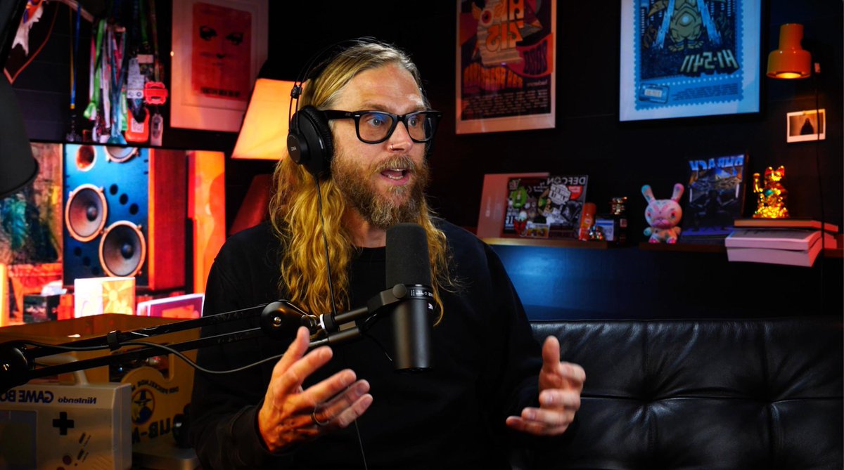 stokfredrik's tweet photo. 4k podcast prod pipeline ft casting couch locked in 🔥 https://t.co/IF64vIzv3A