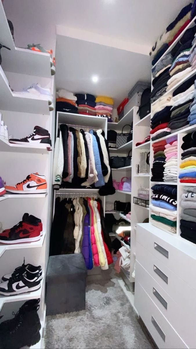 GentlemenxEra's tweet photo. Everything you own should reflect your taste. https://t.co/0wPa7qvqfd