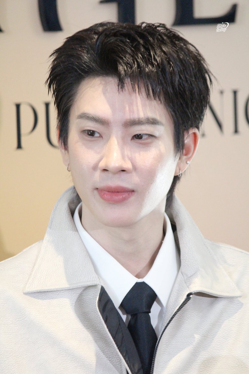 StarTodayEnt tweet picture