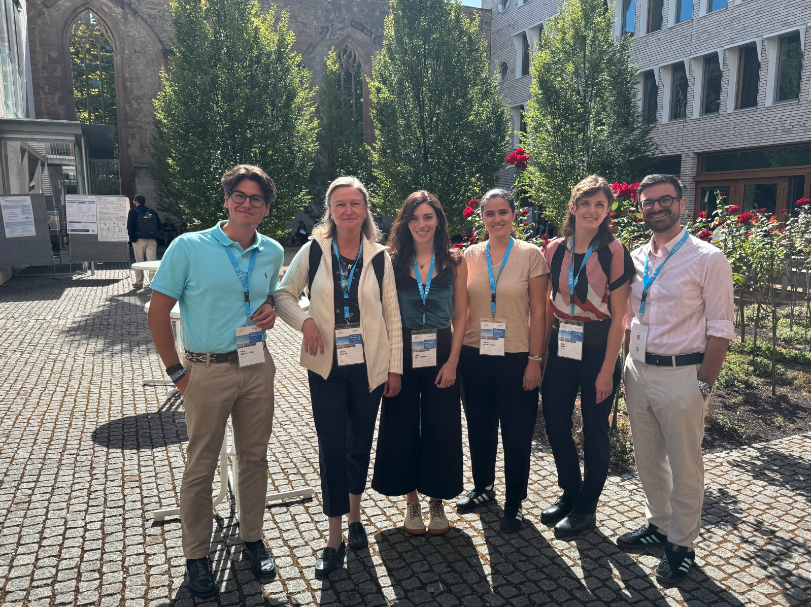 ACIS_sergas's tweet photo. Participamos xunto coa S.X. de Integración Asistencial e Innovación do Servizo Galego de Saúde no European Forum for Primary Care en Stuttgart (Alemaña), onde se presentaron os avances na transferencia da boa práctica de teleasistencia TELEA no marco do proxecto CIRCE-JA https://t.co/8kdWHfnk1L