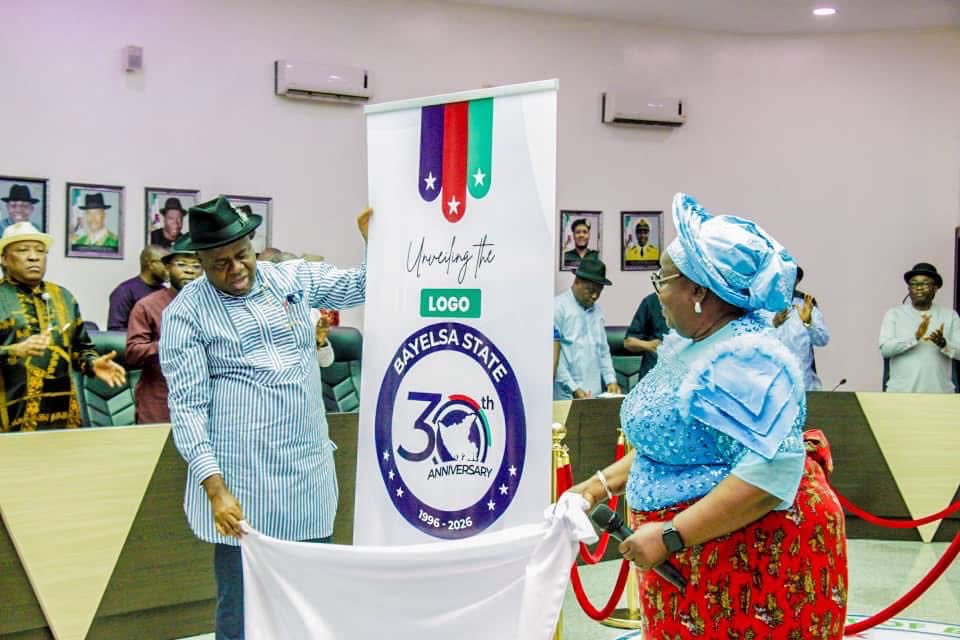PatrickIpidei's tweet photo. Bayelsa @30: Celebrating Legacies

Governor Douye Diri unveils the 30th Anniversary logo.

Congratulations to Godwill Waribugo, for the logo design, it speaks to creativity, originality and simplicity. https://t.co/bx7BvH0oHq