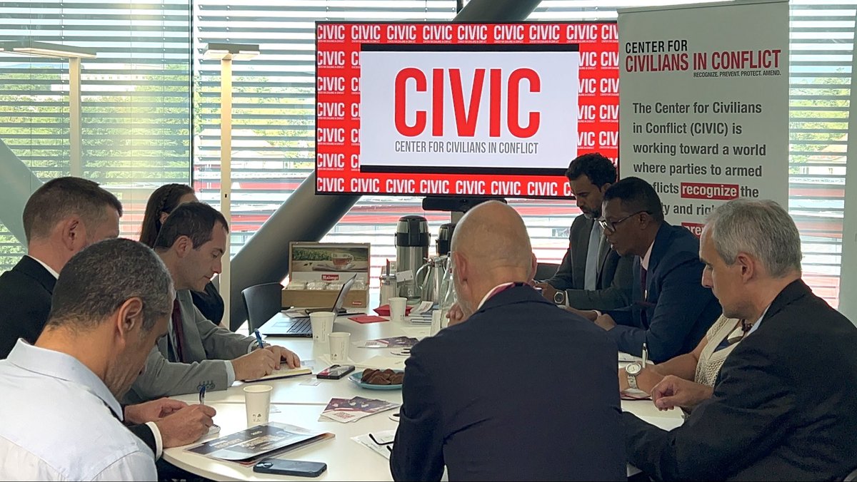 CivCenter's tweet photo. 📍A productive week at CIVIC Geneva.

From a roundtable with Sudan Country Director Mohamed Younis and humanitarian policy professionals to welcoming participants from the International Geneva Peace Fellowship Program, we're proud to foster dialogue on civilian protection. https://t.co/L1cEpnEClc