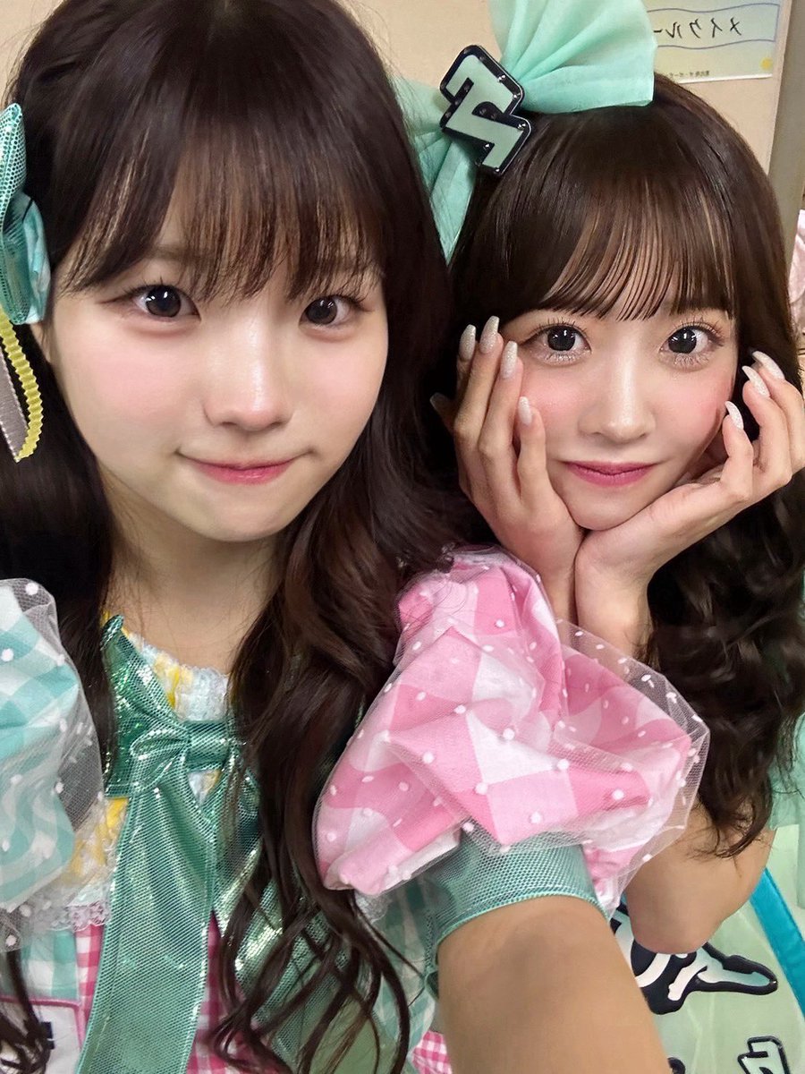 konomi_KLM1017_'s tweet photo. 2年前、メイツに加入した日に撮っていただいた優衣さんとのお写真…🥺♡

あまりにも大切で、宝物で、ずっと載せられずにいたのですが、みんなにもお見せしたいと思います🫶🏻

 #ふるっぱー さん  #櫻井優衣 さん💚
 #カワラボメイツ  #加藤好実 https://t.co/k5uznaoMaQ