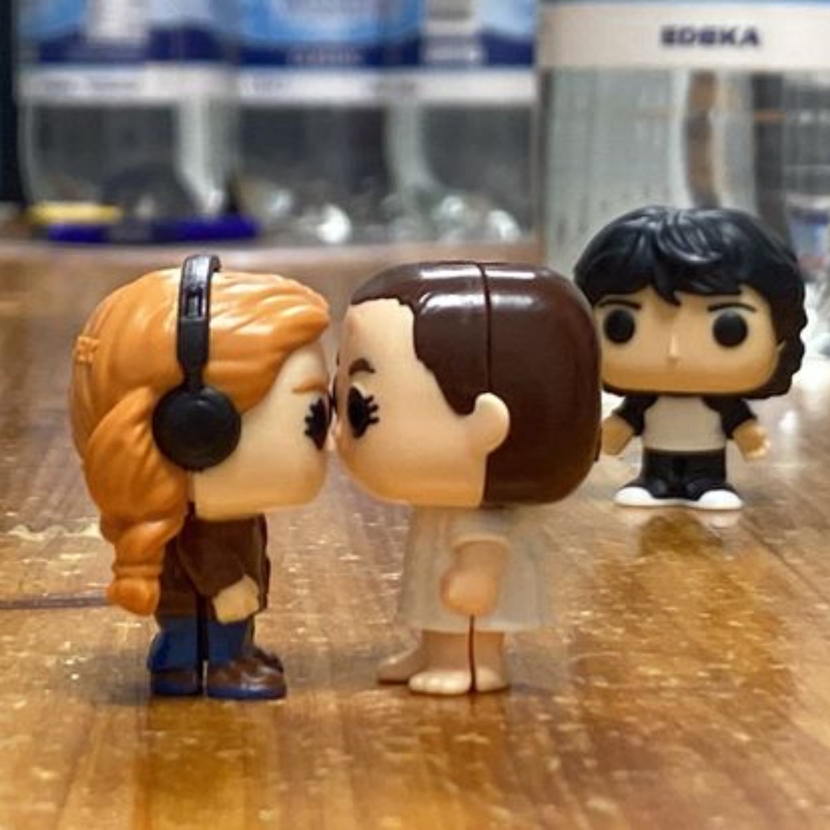 luv_waffles_'s tweet photo. I'm a girl kisser #wuhluhwuh https://t.co/VC1Zo1z4Wu