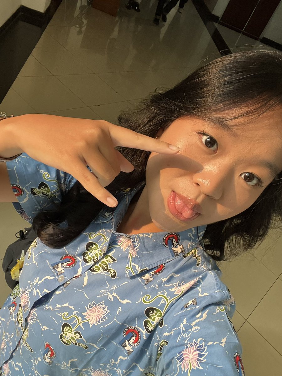 needchocolatee's tweet photo. masa iya ga terpesona sm gue hari ini sih dasar cowo https://t.co/qmytx8CtpJ