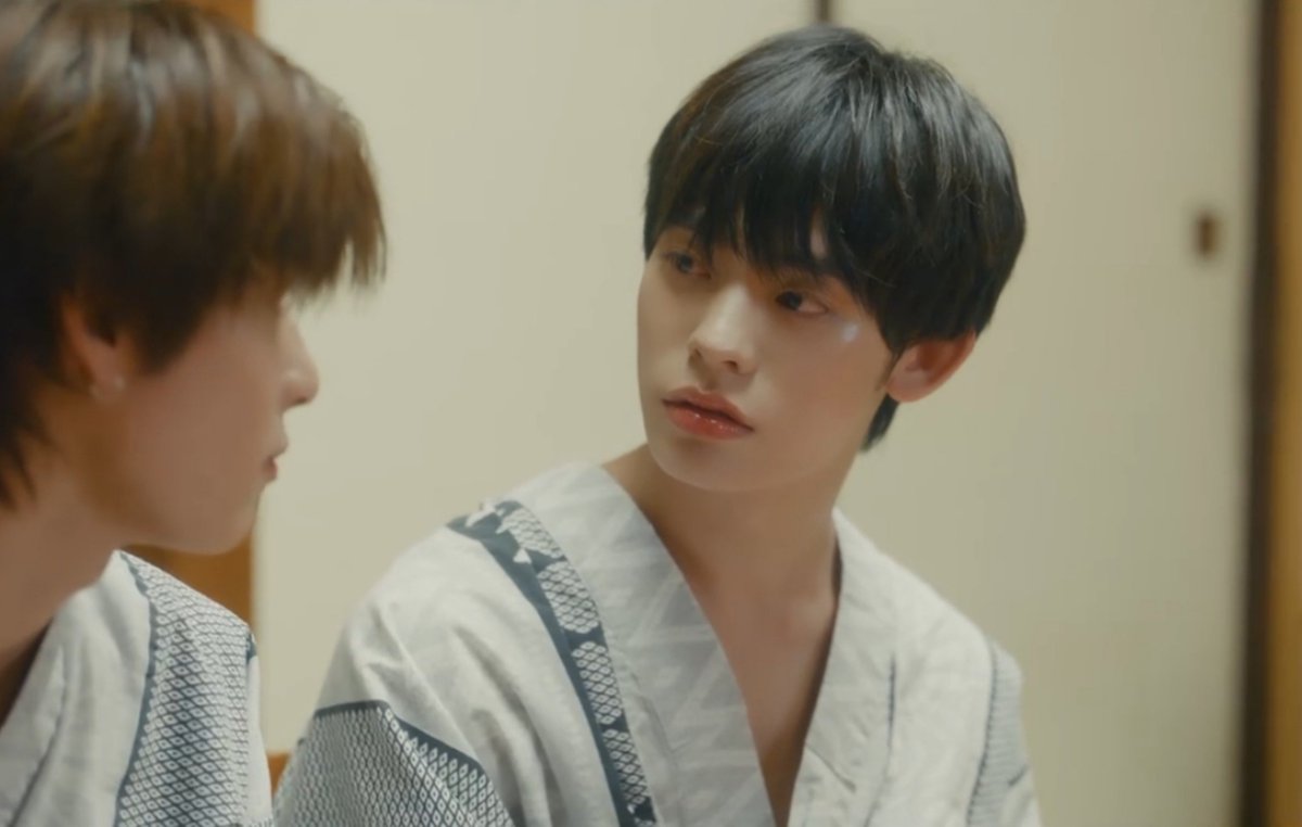 yuzhuitwnich's tweet photo. oh wait... 🚬 https://t.co/FlcqvIWA98