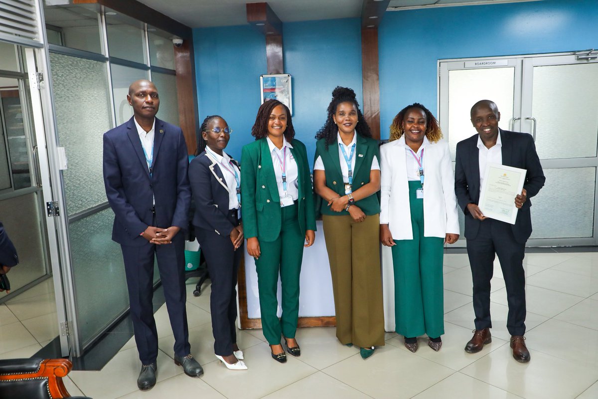 Rukisha_Kenya's tweet photo. Today, the Rukisha team met with Dr. Hosea Kili, SC, MBS, GMD &amp; CEO, CPF Group. Mr. Raphael Kiptis, Executive Director, Rukisha and the Rukisha team formally presented Rukisha’s CBK Digital Credit Provider (DCP) Licence to the GMD/CEO. https://t.co/qQorsyPqV5