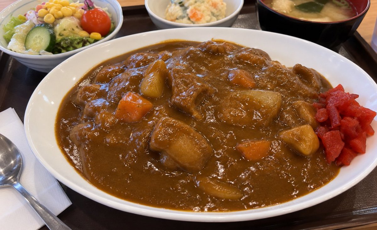 4309qwerty's tweet photo. 社食のカレーセット　300円 https://t.co/LR6FKWvLcu