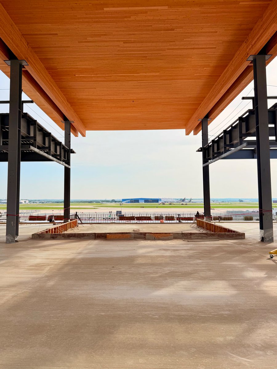 SATairport's tweet photo. TIMBERRRR…installation, that is. 🪵🏗️ Construction on our new 18-gate Terminal C is making fast progress, with mass timber roof panels getting installed on the new Welcome Plaza, Ticketing Hall, and Mercado. Our teams &amp; partners have been putting in the work and it really shows! https://t.co/zGkPgYlABq