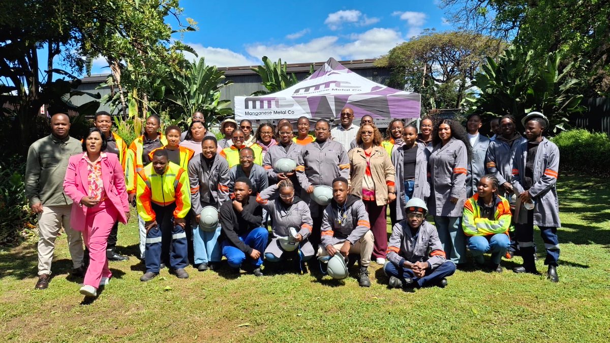 Ehlanzeni_Dist's tweet photo. Today, fourth-year Environmental Health students from the University of Johannesburg (UJ) had the opportunity to step beyond the classroom and gain valuable practical exposure to Environmental Health and Environmental Management in an industrial setting at MMC Mbombela https://t.co/kodZ47Tw7L