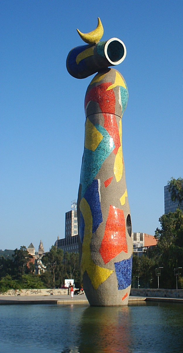 Terra_Futur's tweet photo. @JoanOliu Pel qui no sàpiga la història:
👉El Mosaic de la Rambla, el de l'Aeroport i la Dona i l'Ocell del parc de Joan Miró formen part d'un regal de Joan miró a Barcelona.
👉La idea era donar la benvinguda als que venen per aire (Aeroport). Mar (Rambla) i terra (Parc de Joan Miro) https://t.co/TclNwvXov1