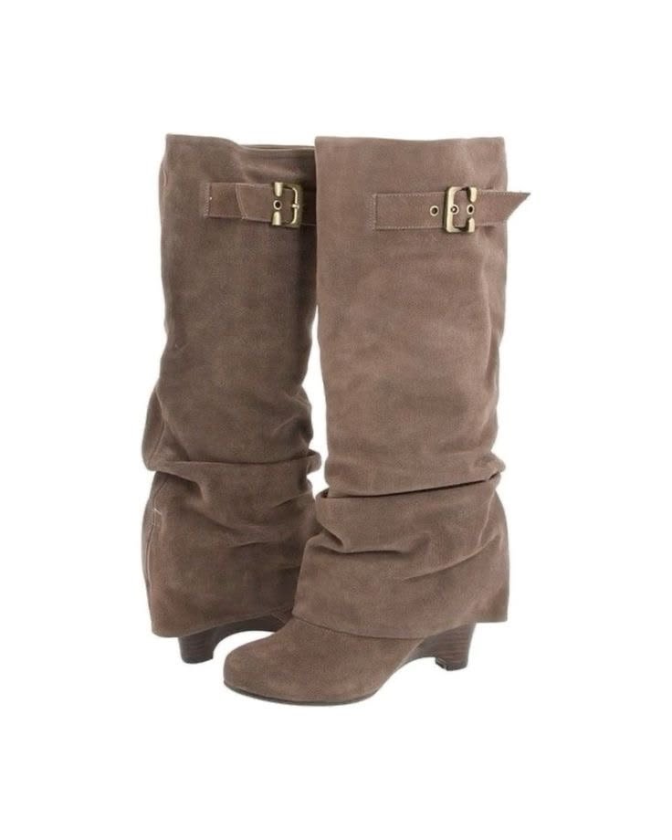 EkzoUkraine's tweet photo. How pinterest would dress me   
top 
bottom 
bag 
footwear

Наче феєчка вінкс вкрала чиюсь сумку.. https://t.co/MjYqdwCh5B
