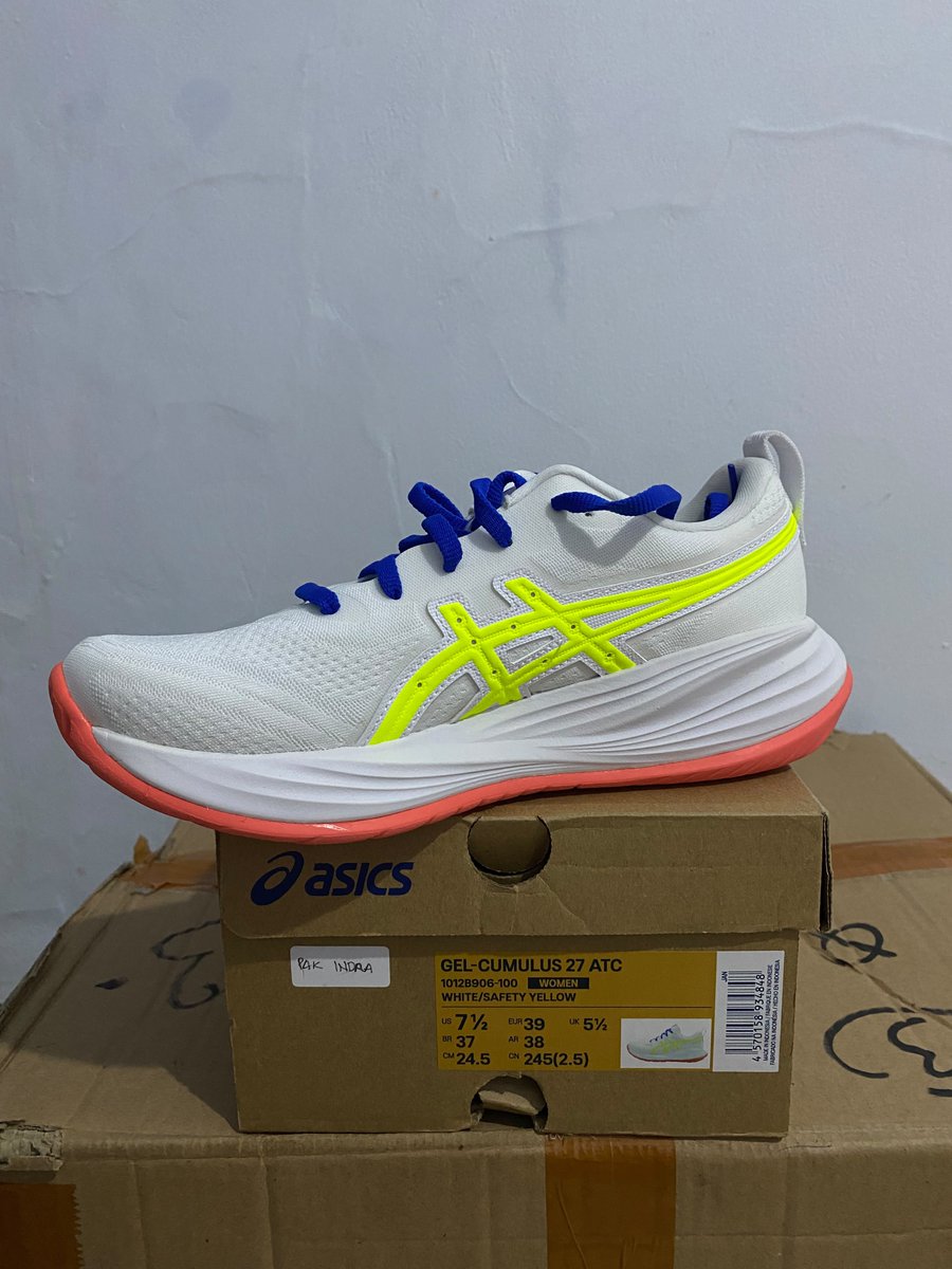 annisapus20's tweet photo. WTS ‼️

ASICS Gel Cumulus 27 ATC 
Size 39 insole 24,5cm
NEW dengan BOX mulus yaa

Jual rugi cuma 950k aja yaa karena salah ukuran sayang banget padahal cakep dan enak buat running 🥹

DM yang mau yaa https://t.co/N7klIh1VD8