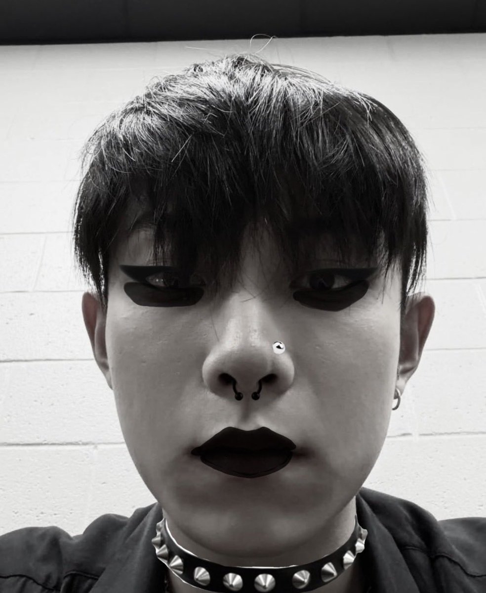 ryulmiamol's tweet photo. yo cuando veo un video del tour de lngshot https://t.co/06lGsCsue8