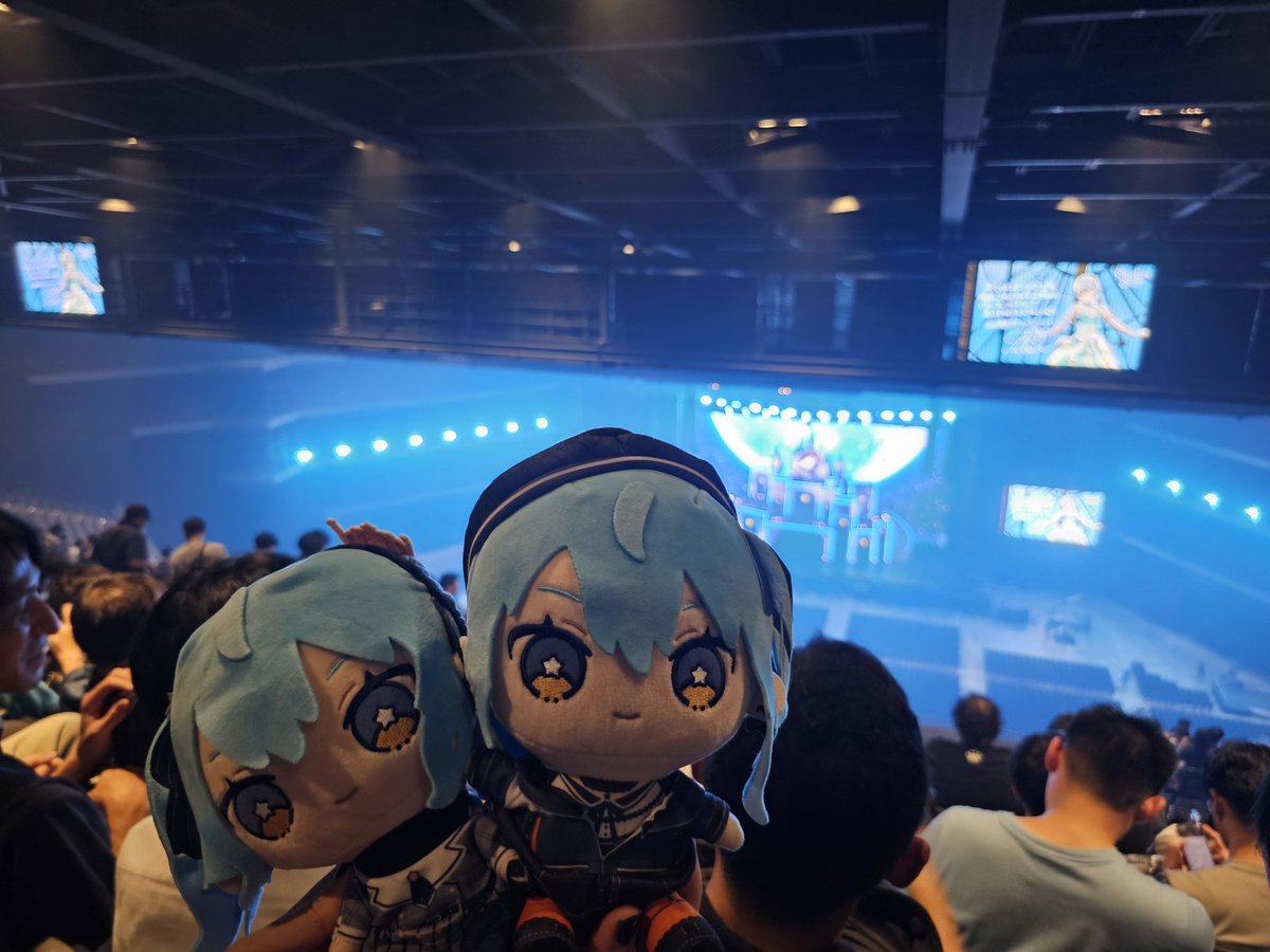 6eb6ff54165e45b's tweet photo. #きらめくほしまち

横浜公演Day.2お疲れ様でした！
すいちゃんのソロライブ2回目の参戦でしたが、最初から最後まで最高のライブでした🥲︎☄️
また必ず行きます！

PS.すいちゃんの魅力にやられて嫁さんが星詠みになりました(笑) https://t.co/HPL7ZCnW1a