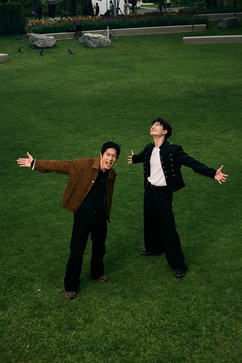 otpcnews's tweet photo. “KRIST” ปล่อยซิงเกิลใหม่ “Butterflies” ดึงไอดอล “PUP POTATO” ร่วม Feat. คว้า “HYE” นั่งแท่นโปรดิวเซอร์ ได้ “แอลม่อน-โปรเกรส” ร่วมสร้างความสดใสใน MV ที่ “NANON” กำกับฯ  

#ButterfliesKRISTxPUPPOTATOmv 
#ButterfliesKRISTxPUPPOTATO 
#KristPerawat #PUPPOTATO 
#AlmondProgess #mynameisnanon
#RISERMUSIC 

อ่านข่าวเพิ่มเติมได้ที่ https://t.co/DQjcMrpbzu