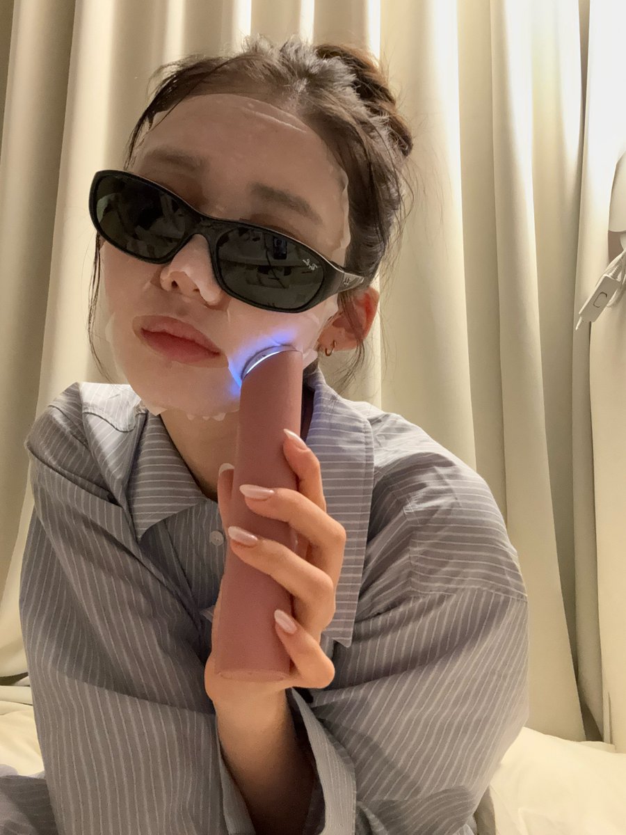 BAEMONS_RORA's tweet photo. good night🌙
see you soon Macao💙

#로라 #ローラ #RORA #李茶仁 #베이비몬스터 #BABYMONSTER https://t.co/n8OfW9Pz1Y