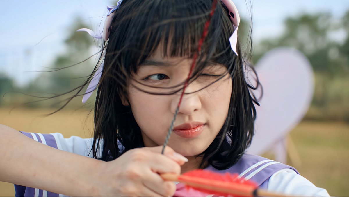 I_BassZ's tweet photo. SUMPAH aku terharu banget liat kamu menjadi center di MV pertama kamu ☺️@Ekin_JKT48 

Tetap semangat ya, btw rambut bondol kamu itu lucu😍

#JKT48
#JKT48Trainee2026
#JKT48BagaiCintaPertama https://t.co/Aaz6MeKCK5