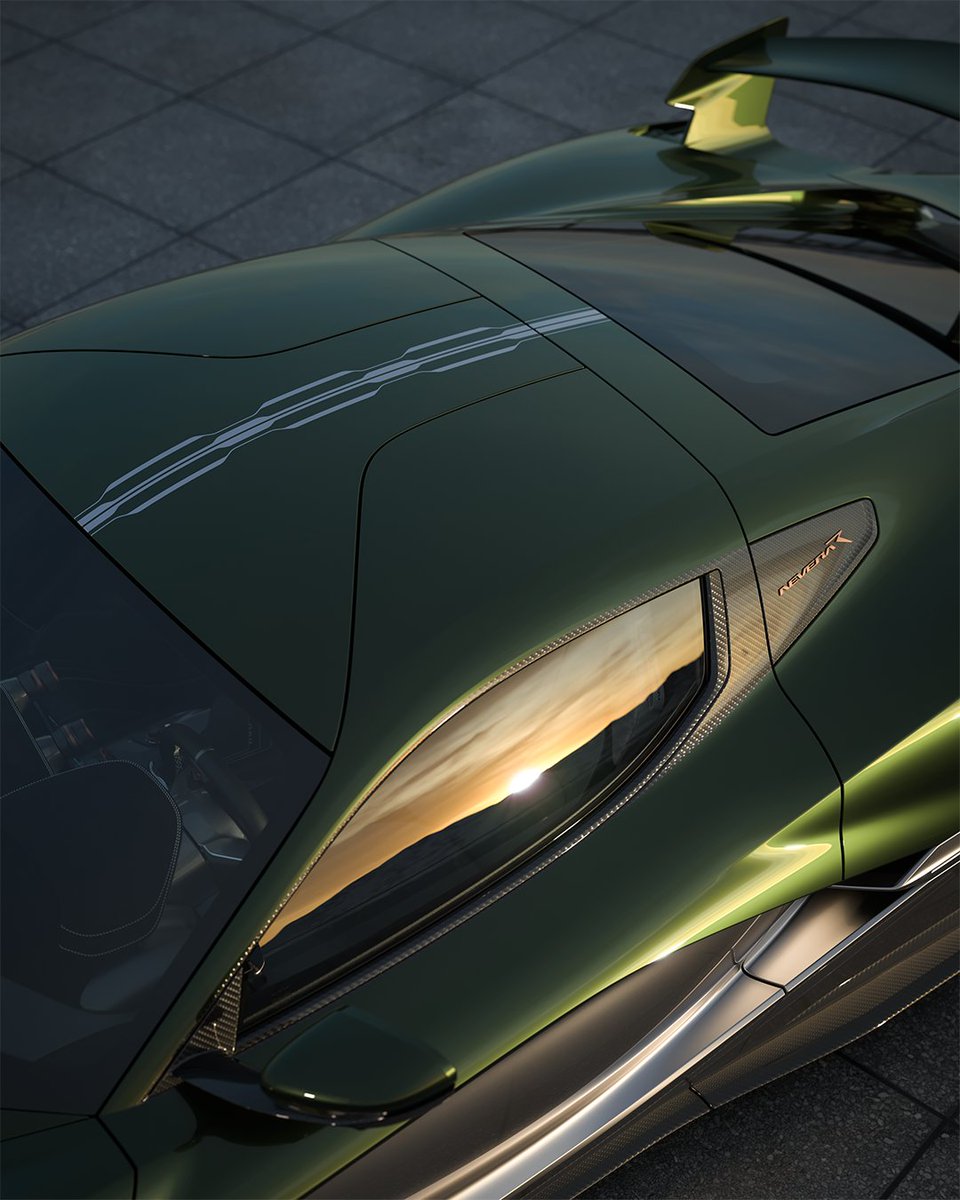 AutomobiliRimac's tweet photo. This Founder's Edition features an Oak Green exterior with Emerald Green interior. Royal White driver’s seat. Satin copper finish. Bold contrasts, considered down to the last detail.
 
#Rimac #FoundersEdition #NeveraR 
__
Rimac Nevera R: WLTP: electricity consumption, combined 28.5 kWh/100km; CO2 emissions: combined in g/km: 0