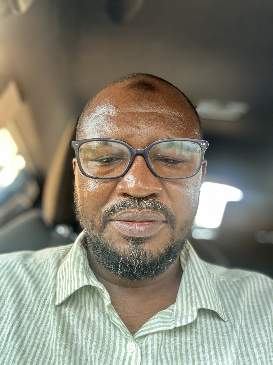 Ad_Yerima's tweet photo. The researcher.              The research https://t.co/NJxWo2st5W