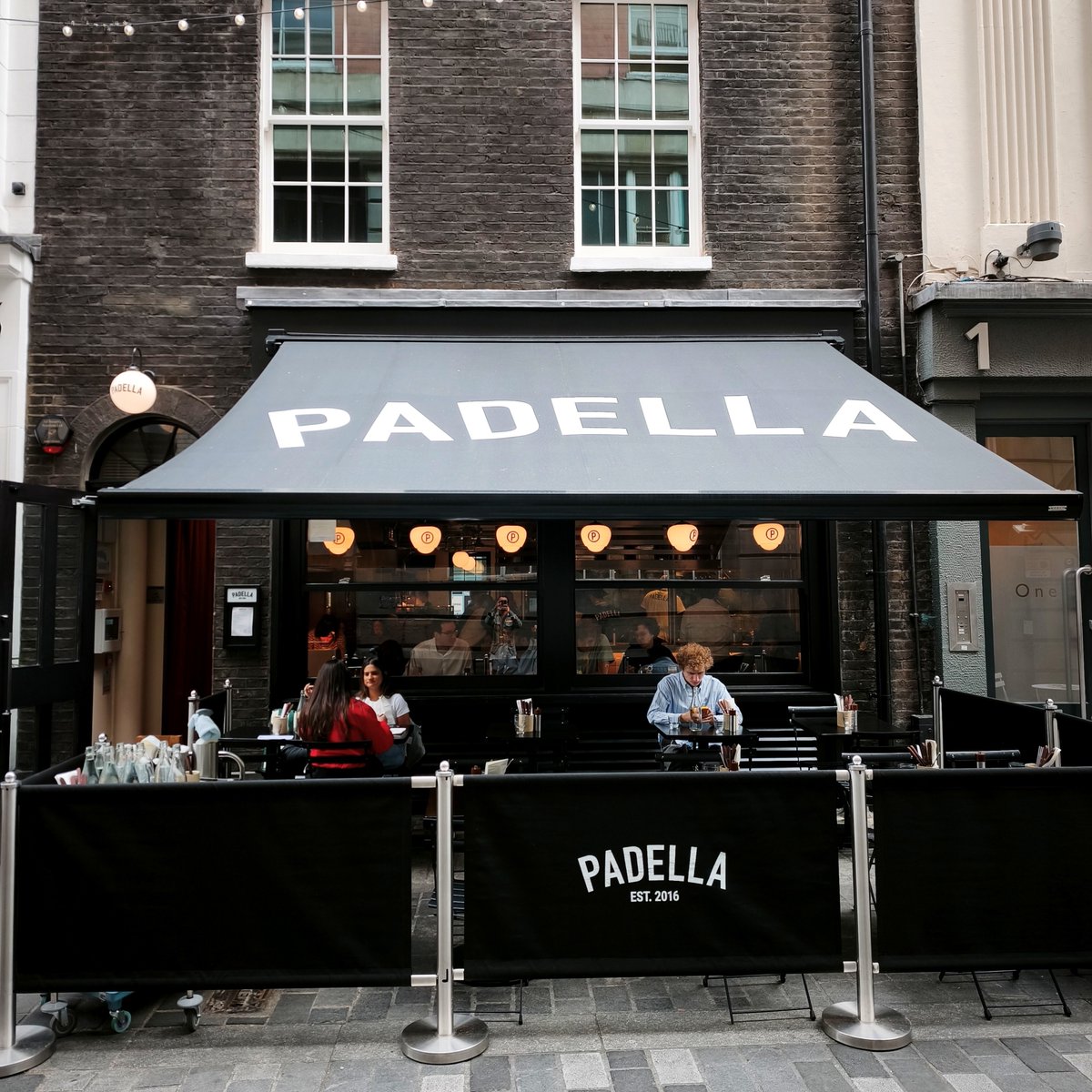MrBornToRun's tweet photo. Hace dos años probé en Padella (Londres) una de las mejores pastas que recuerdo. Hoy la he vuelto a probar y todo sigue igual. Pici cacio e pepe (£13,5). https://t.co/0GCnXmN93u