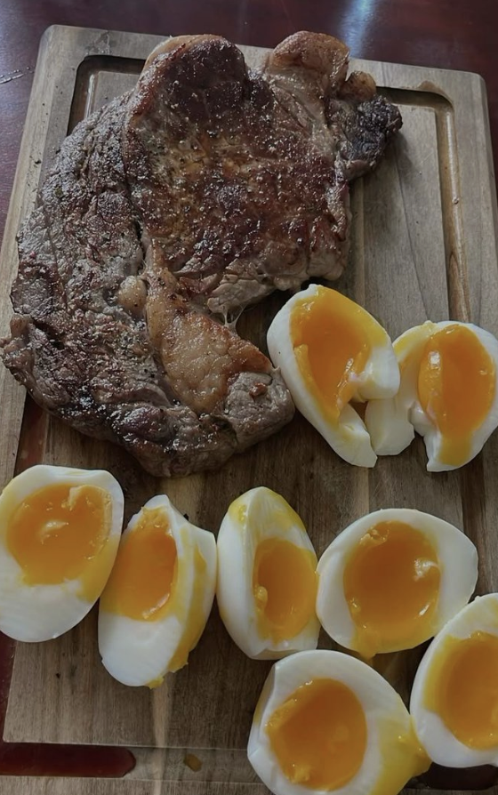 AlpacaAurelius's tweet photo. they dont want you to know that this is healthier than a salad

a salad is goat food https://t.co/08rvyx6CXo
