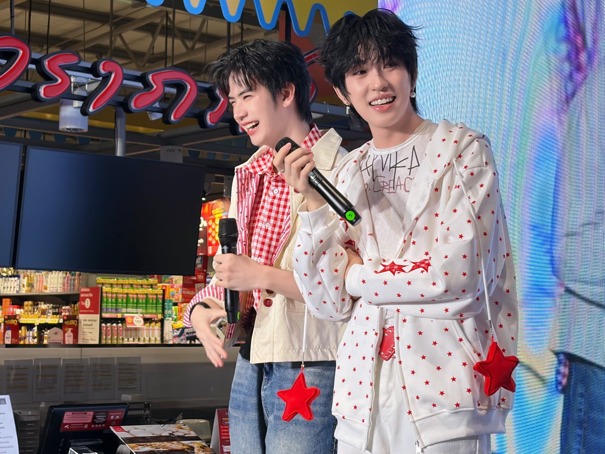 DomundiTV's tweet photo. ขอขอบคุณ “กรมการค้าภายใน DIT” เเละ @topsthailand ที่ให้เกียรติ “ลาเต้” @latte_tnc และ “คิม” @Kkim_pongsaton ได้มาร่วมกิจกรรมงานในวันนี้นะคะ 🥰

ขอขอบคุณแฟน ๆ ทุกคนที่มาเจอกัน รวมถึงแฟน ๆ ที่ส่งกำลังใจมาให้ทั้งสองคนด้วยนะคะ 🫶🏻✨️

#DITxTopsxLatteKim https://t.co/bR02sxpZku