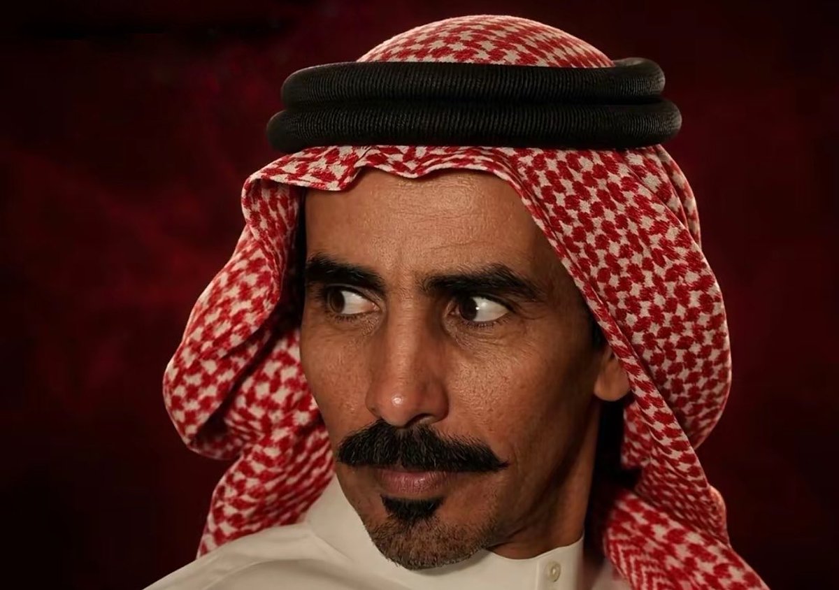 v80r_1's tweet photo. مساء الخيـر  ، اما بعـد
بيت واحد كفيل بأن يجعلك تعيد حساباتك :

سبحان من كون أرضه وإستقل بسماه 
 والأرض يدخل تحتها من مشى فوقها 

                  صياف الحربي https://t.co/gNK2Ccdsom