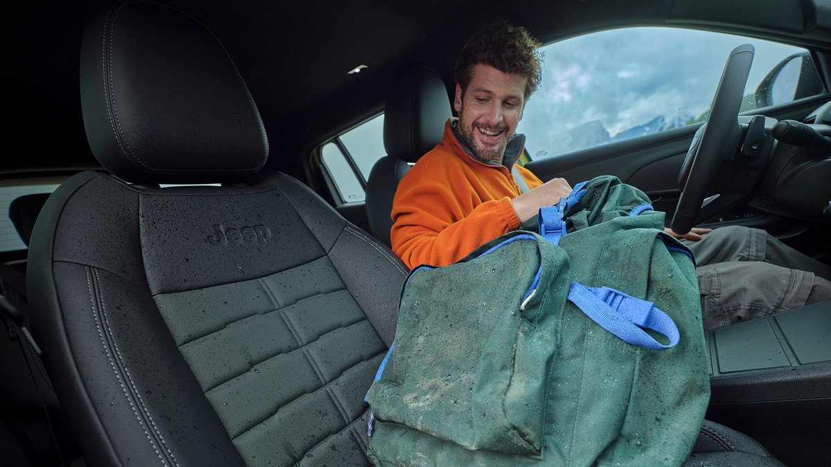 JeepFrance's tweet photo. Il y a plus d’une façon d’atteindre les sommets. ​

Choisissez la polyvalence de la Nouvelle Jeep® Avenger ou les capacités des 4 roues motrices de la Nouvelle Jeep® Avenger 4xe. Quel que soit votre choix, vivez une expérience incroyablement réelle. ​

#Jeep #JeepAvenger #Freedom https://t.co/FsZusYA31r