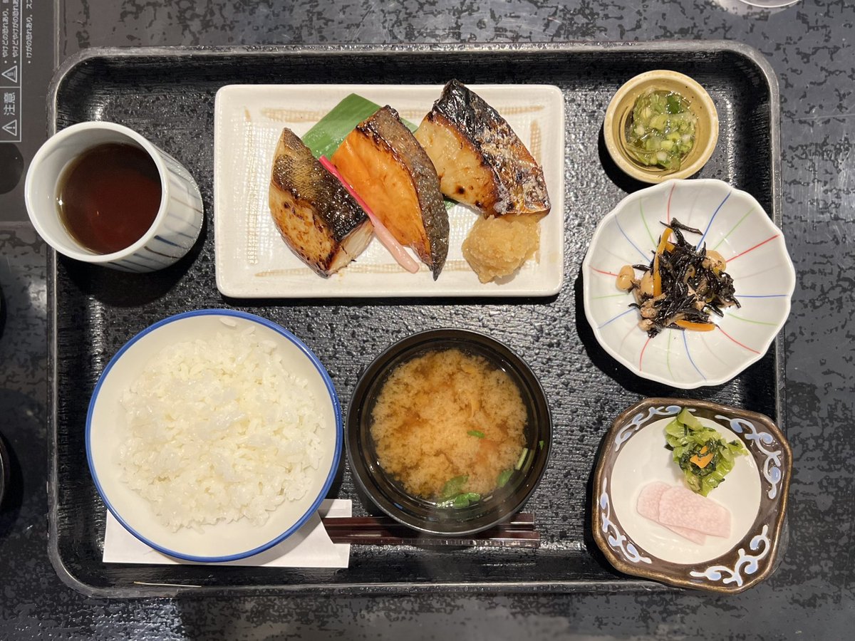 debugourmand's tweet photo. 魚久 イ���トイン あじみせ 本店@人形町
★★☆ https://t.co/zJCuhiytaQ