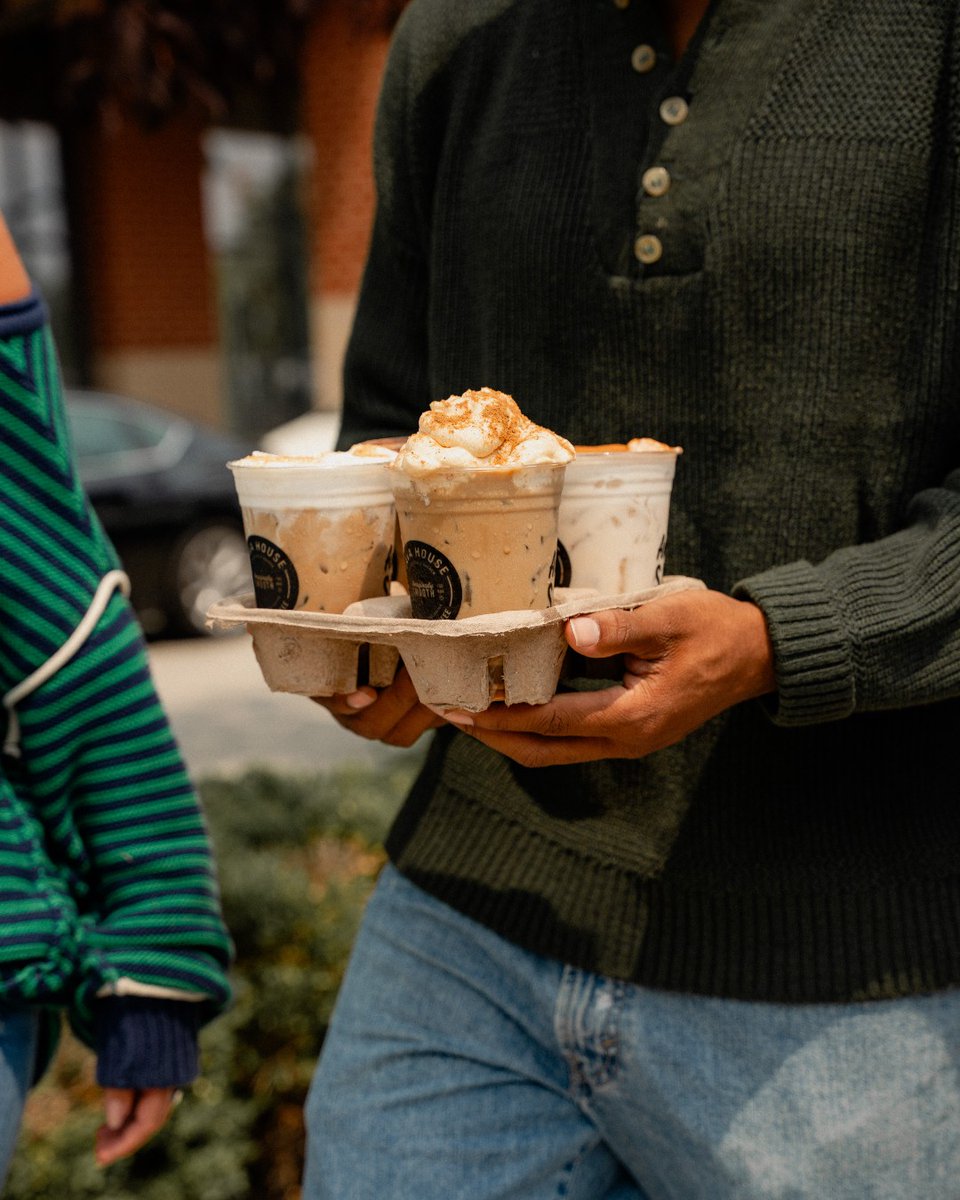 javahouse's tweet photo. Good coffee. Crisp air. Somewhere to be. 🍂
Fall drinks are back at Java House. https://t.co/S0LpKP50TM